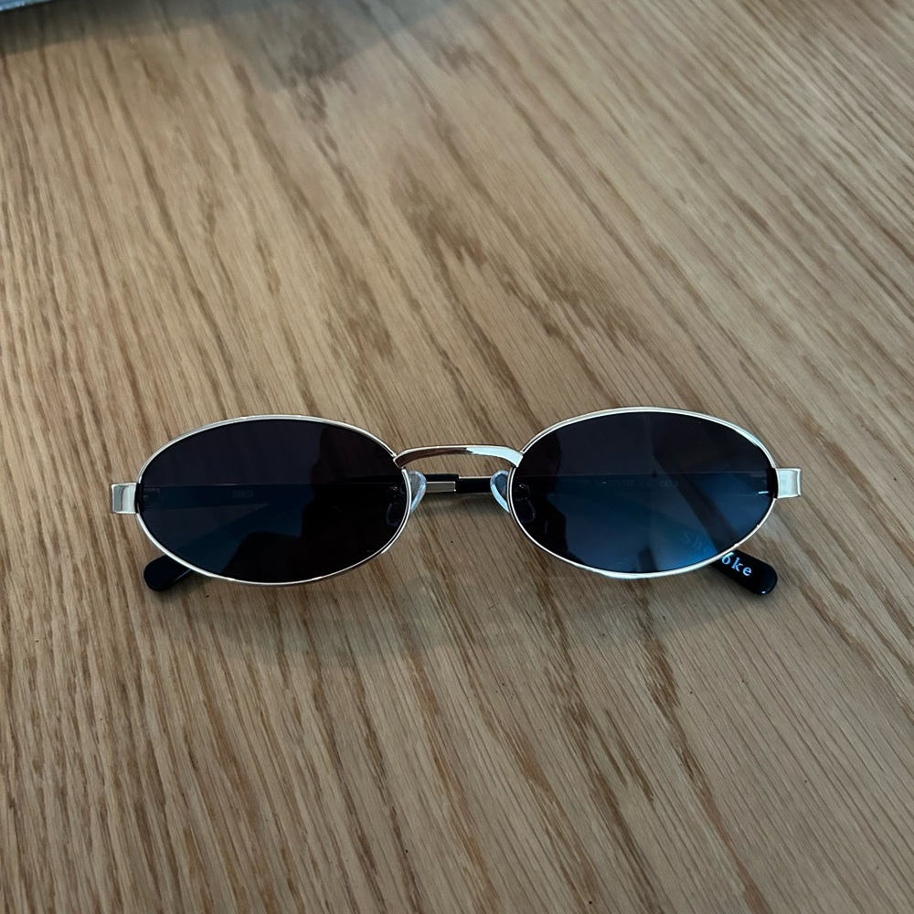 Oval Black Sunglasses